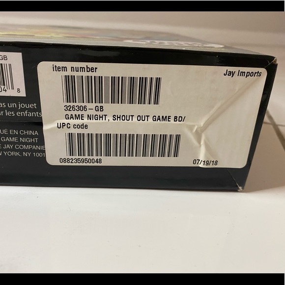 New Game Night Shout Out Shot Glass Board Game Set - Picture 2 of 2